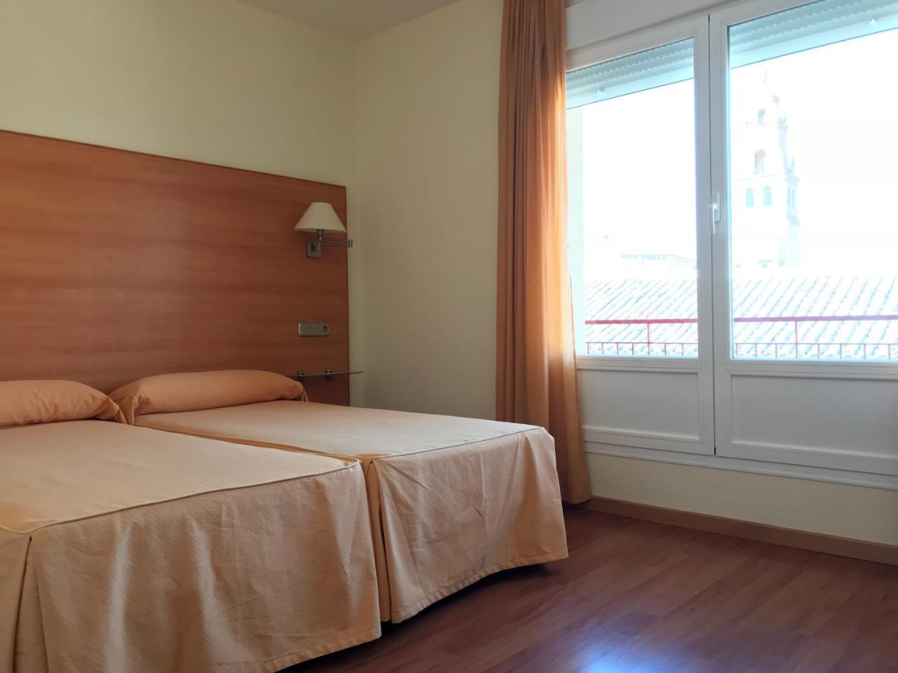Villacanas Hotel Europa מראה חיצוני תמונה